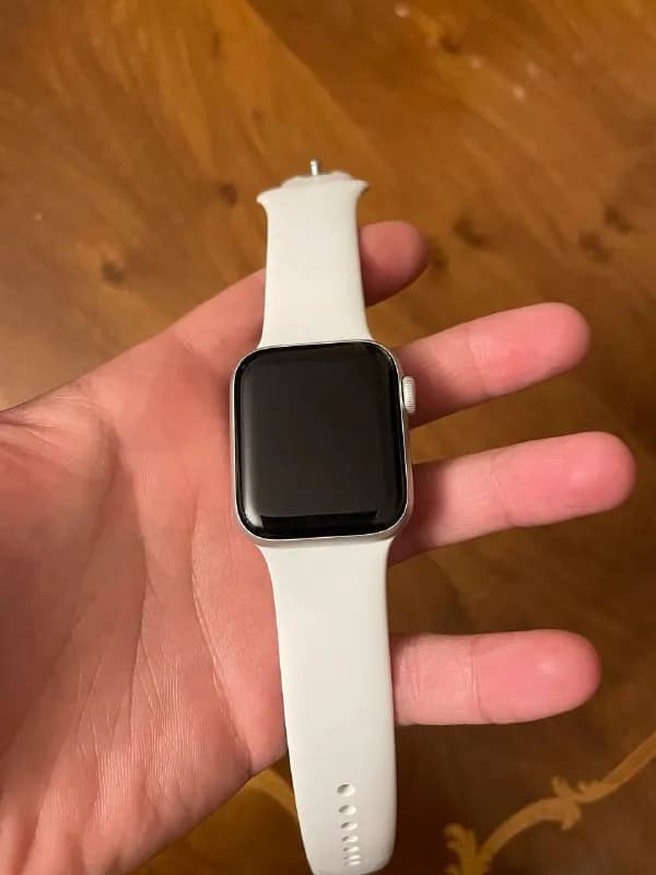 Apple Watch series 6 — Тбилиси — 600 ₾