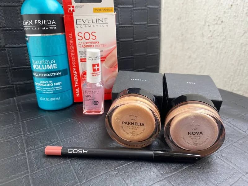 1. Спрей для волос John Frieda, новый, 15 лари — Тбилиси — 15 ₾