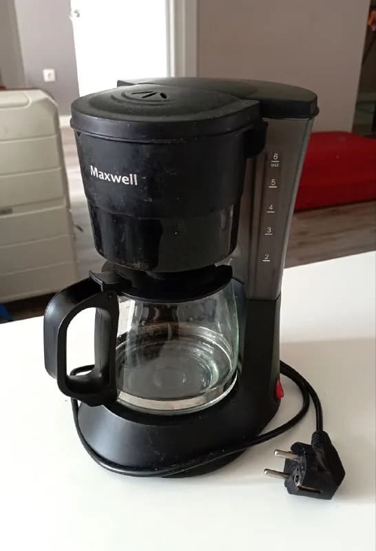 Maxwell объёмом на две хорошие чашки кофе, состояние прекрасное, продаëм только из-за того, что поки — Тбилиси — 40 ₾