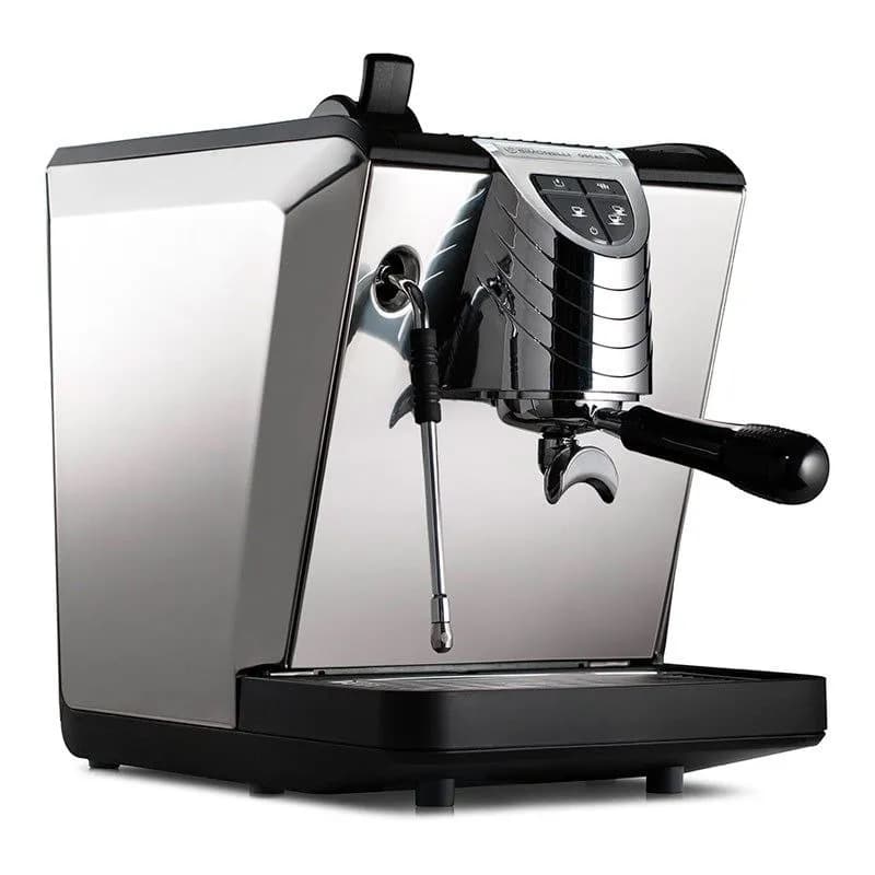 Nuova Simonelli Oscar 2. В Тбилиси на днях проводился первый за историю кофейный фестиваль, я был уч — Тбилиси — 2 000 ₾