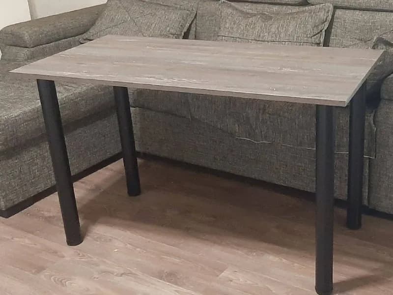 60×120, толстые ножки, тонкая столешница — Тбилиси — 120 ₾