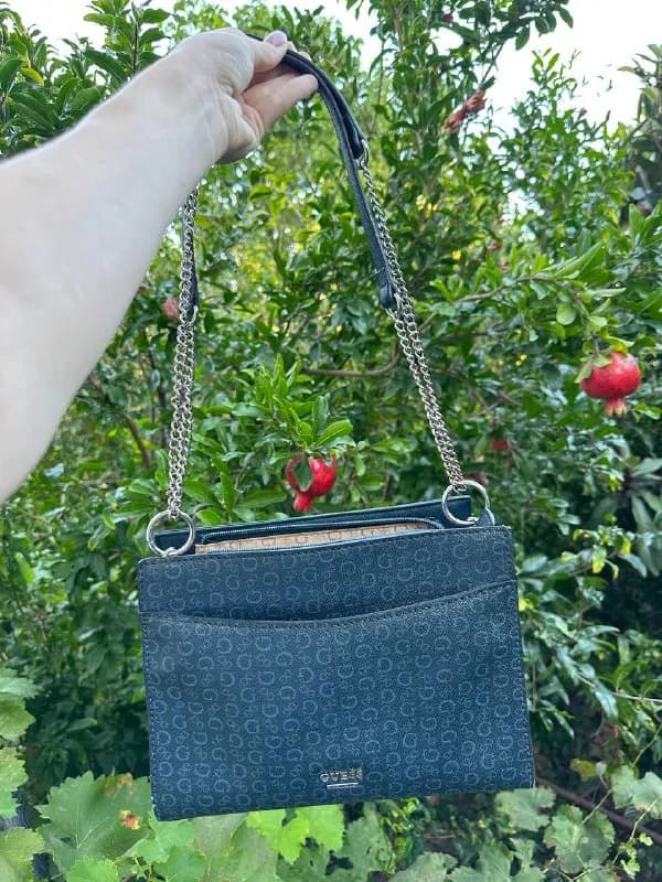 Guess — Тбилиси — 40 ₾