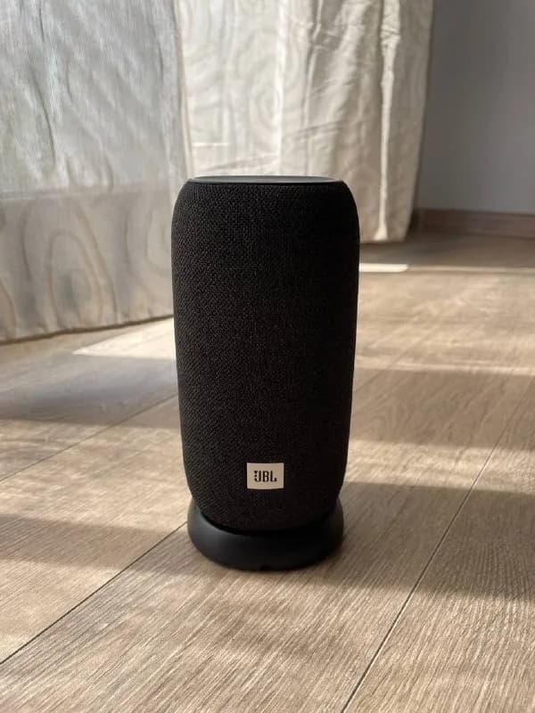 1. Умная колонка с Алисой. JBL Link Portable — 200ლ — Тбилиси