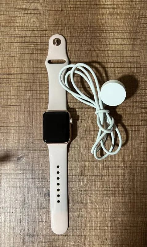 apple watch 3, 38 мм — Тбилиси — 150 ₾