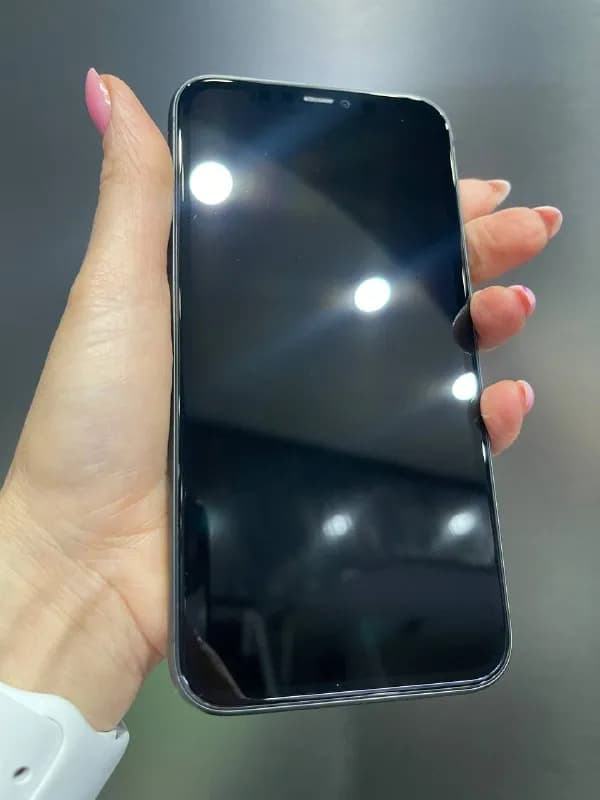 iPhone 11,64 gb, 93% bh- до 24.01.25 года на гарантии в магазине. Цена 1000 лар — Тбилиси — 1000 ₾