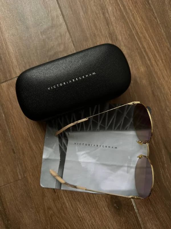 VICTORIA BECKHAM — Батуми — 220 ₾