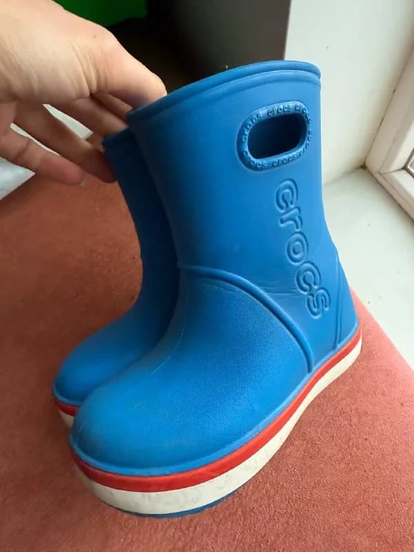 Crocs размер С8 синего цвета, отличное состояние. Цена 30 лари — Батуми — 30 ₾