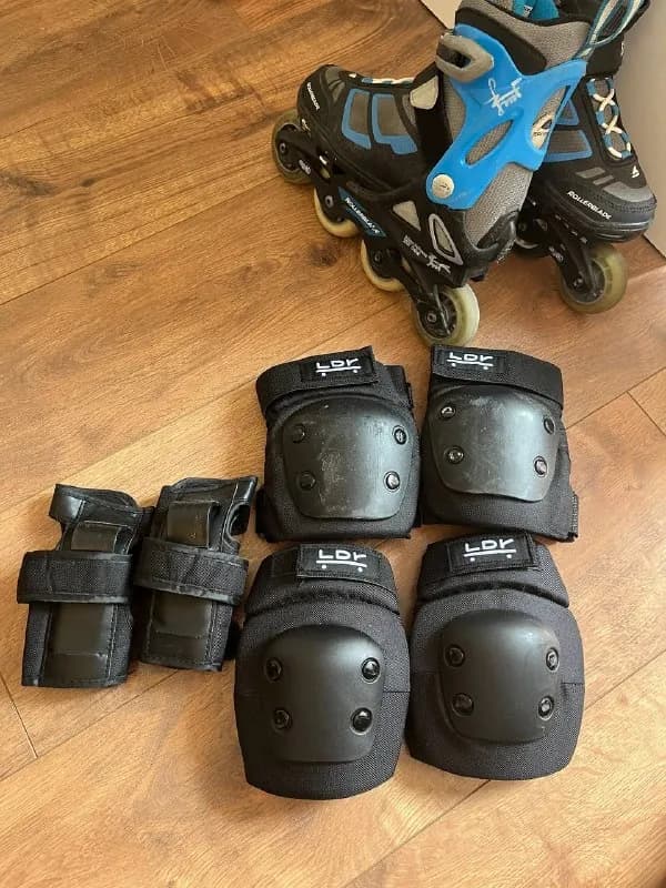 Rollerblade Spitfire + комплект защиты — Батуми — 150 ₾