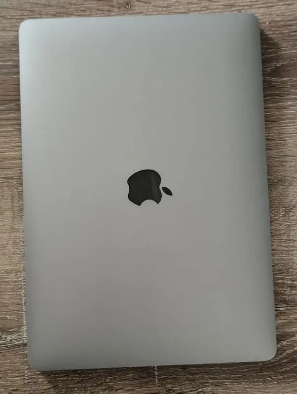 MacBook pro 13 дюймов 2017 — Батуми — 700 ₾