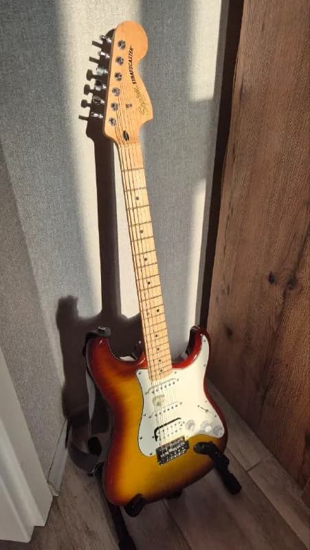 Fender Squier Affinity fmt stratocaster. Струны 10-52 эликсиры, отстроен у мастера. Состояние практи — Батуми — 750 ₾