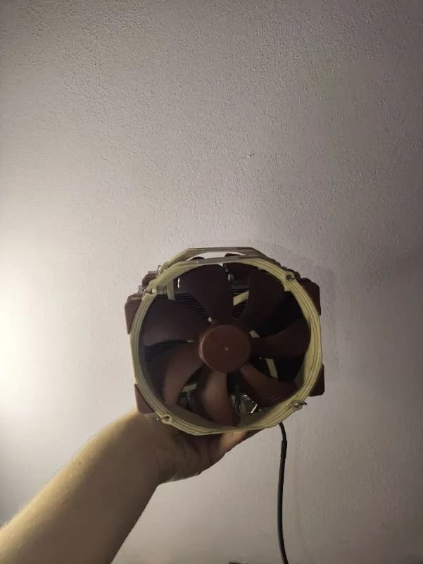 Noctua 12 теплотрубок, одна из лучших башен и по низкой цене — 150 лари — Батуми — 150 ₾