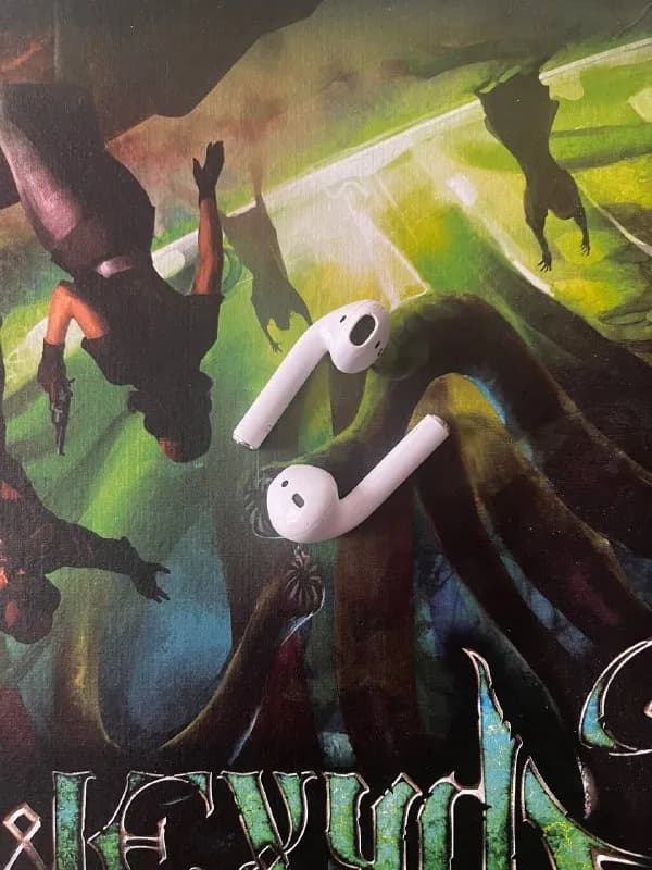 Air pods 2019 2 поколение, состояние 7/10. Звук / микро — все работает, заряд держат около 5 часов н — Тбилиси — 70 ₾