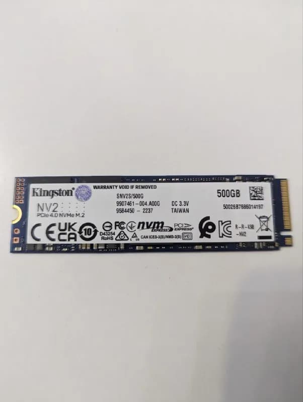 SSD Kingston 500G PCIe 4,0×4 NVMe. Read/Write: 3,500/2,100 MB/s — Тбилиси — 85 ₾