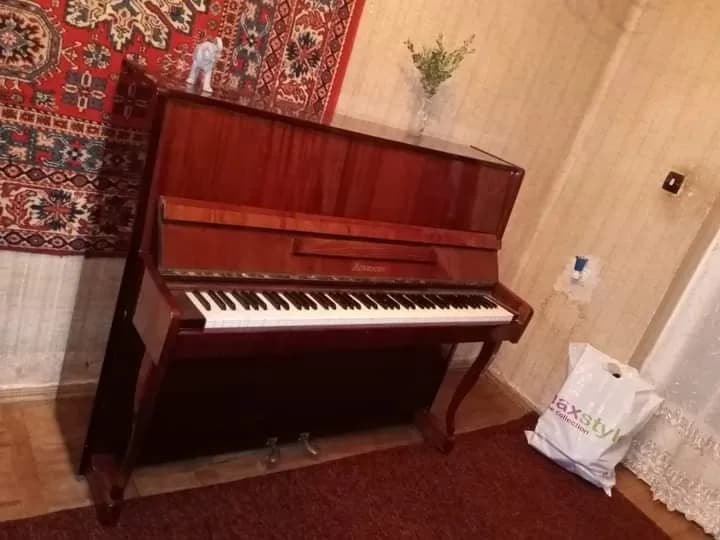Без названия — Тбилиси