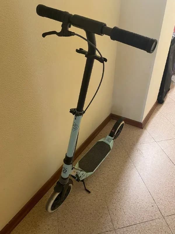 Trek 3900 куплен в прошлом году у парня, который пересек на нем Верхний Ларс. У велосипеда мы меняли — Тбилиси — 600 ₾