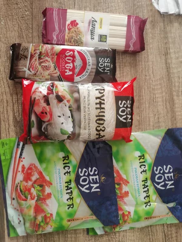 1,5 пачки, фунчозу, собу и яичную лапшу — Тбилиси — 30 ₾
