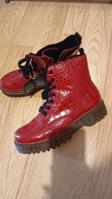39, кожа — Тбилиси — 250 ₾