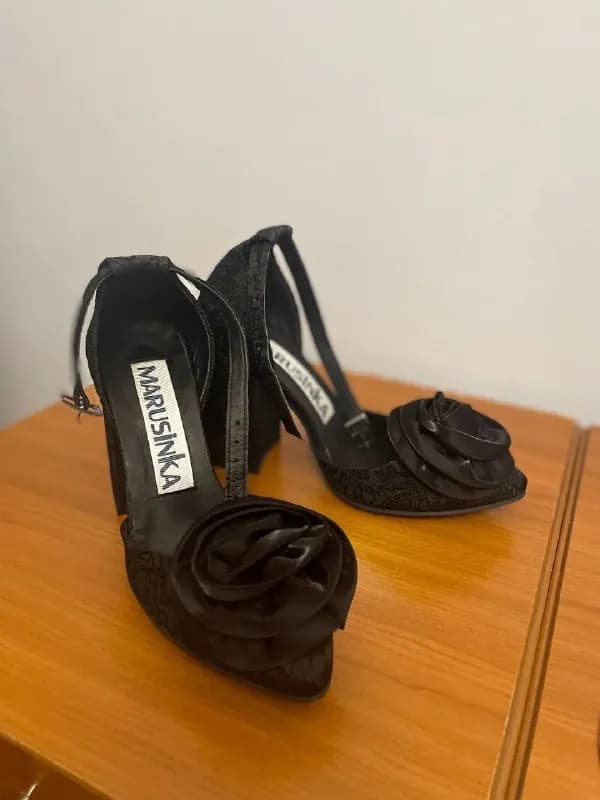 36-го размера грузинского бренда «Marusinka shoes». Носила 1 раз на фотосессию. — Тбилиси — 50 ₾