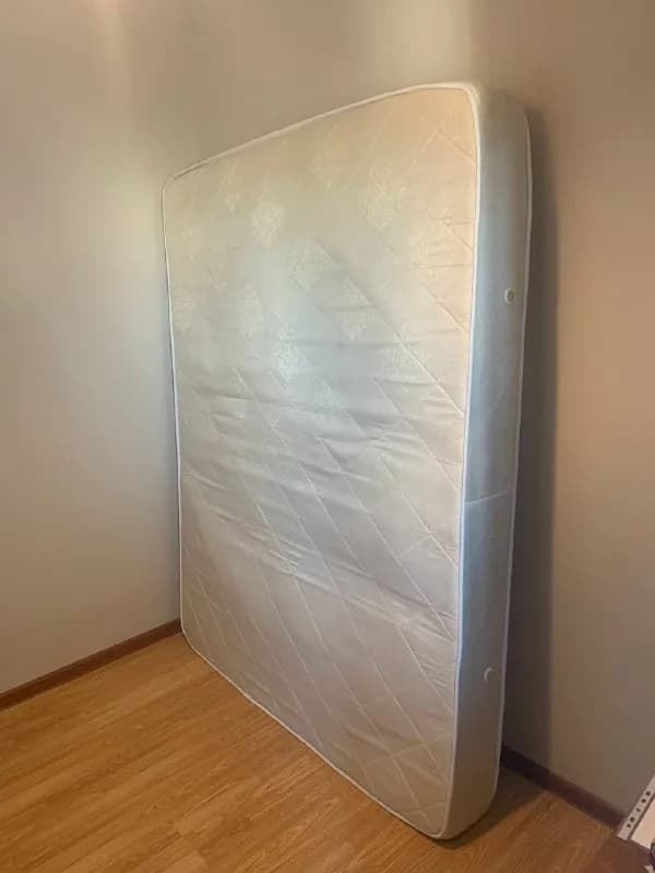 200×160 в хорошем состоянии. — Тбилиси — 150 ₾