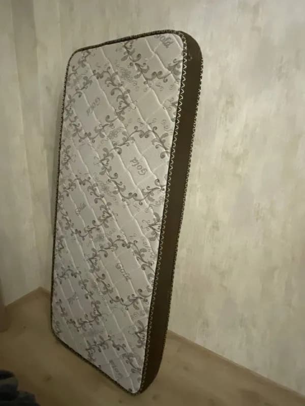180×75, в использовании был от силы две недели (покупался два месяца назад, использовался изредка-ка — Тбилиси — 100 ₾