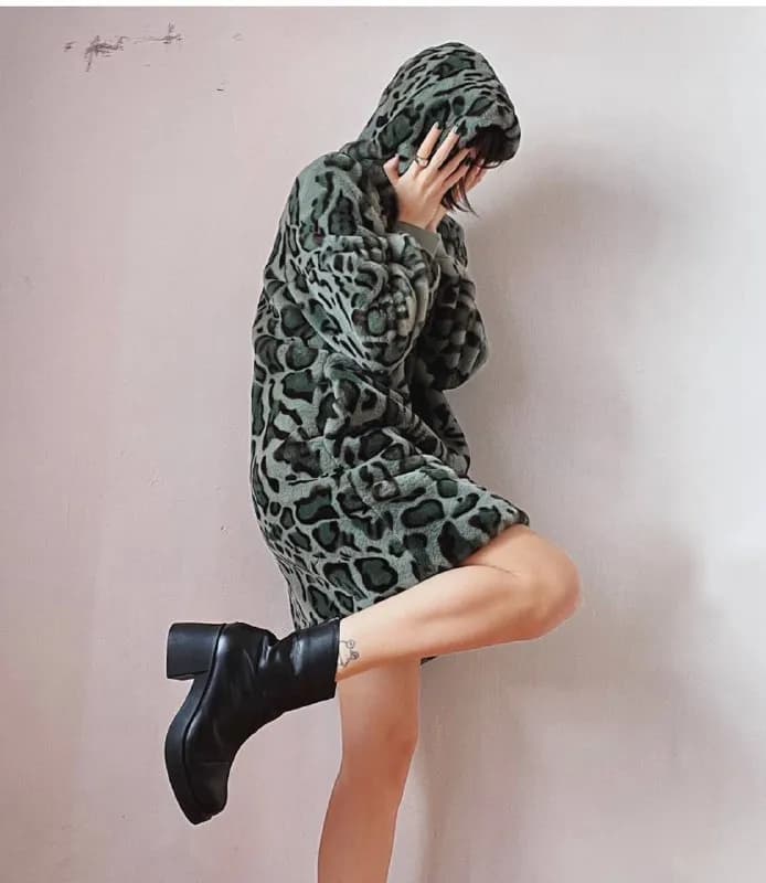 1. Пальто Guess оригинал S 100 лари — Тбилиси — 100 ₾