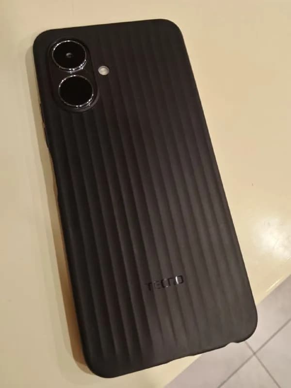 techno spark, 3*64 gb.100 лари — Батуми — 100 ₾