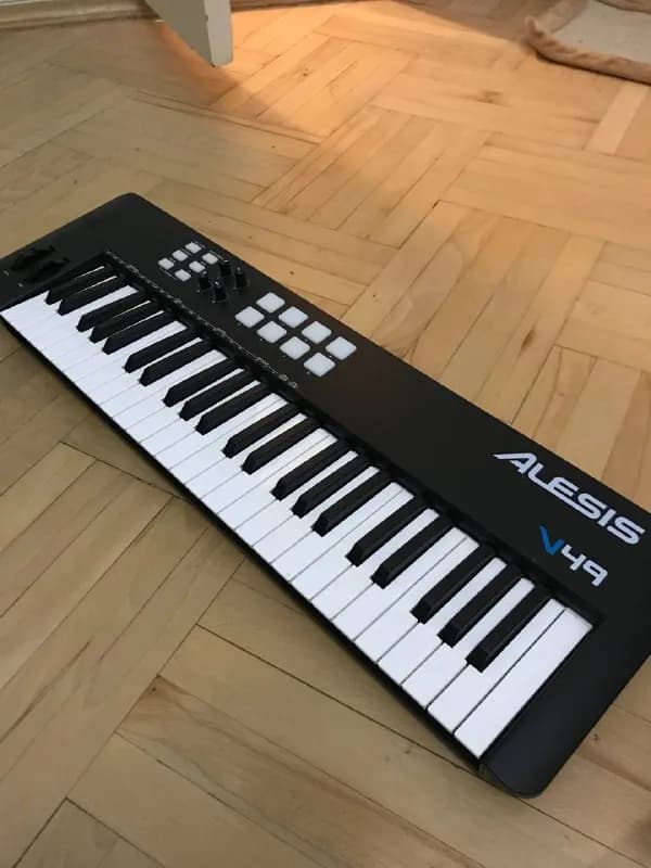 Alesis v49 — 300 лари — Тбилиси — 300 ₾