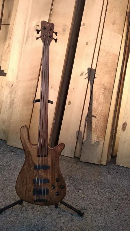 Spielman Guitars (Батуми) — Батуми — 101 ₾