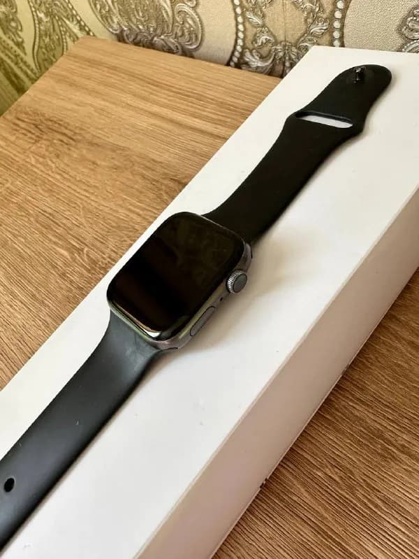 iWatch 4, 44 мм — Тбилиси