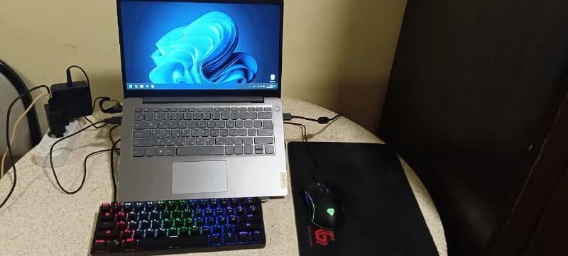lenovo ideapad 3 14alc6 в отличном состоянии windows 11 pro 14 дюймой фуллхд ips ssd 512 оперативки — Тбилиси — 1 000 ₾