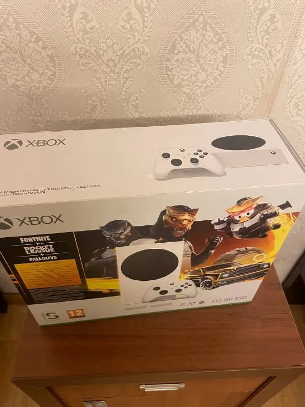Xbox Series S 512GB. Полный комплект. Состояние как новый, покупался буквально недавно. Гарантия от — Тбилиси — 800 ₾