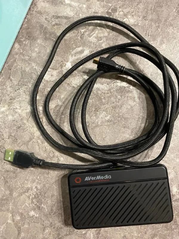 avermedia live gamer mini, использовалась всего пару стримов, лежит без дела. В комплекте: — Тбилиси — 250 ₾