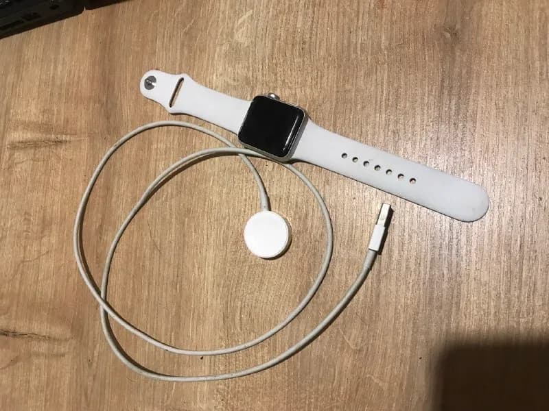 Apple Watch Series 3 (в отличном состоянии) — 210 лари — Тбилиси — 210 ₾