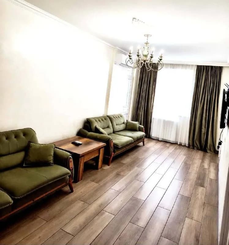 2+1 по улице Сулаберидзе, 10/12 — Батуми — 650 $