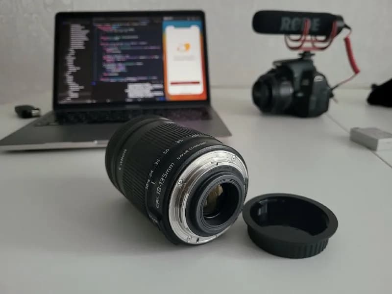 Canon 18-135. — Тбилиси — 230 ₾
