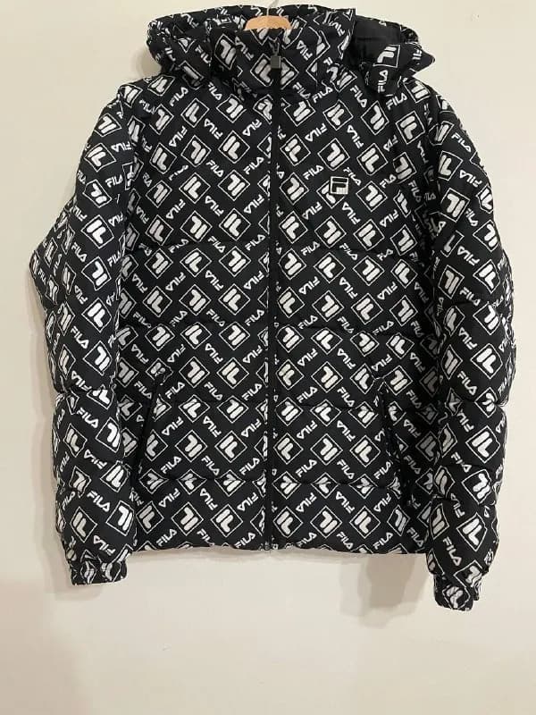 Fila с капюшоном, без дефектов — Тбилиси — 40 ₾
