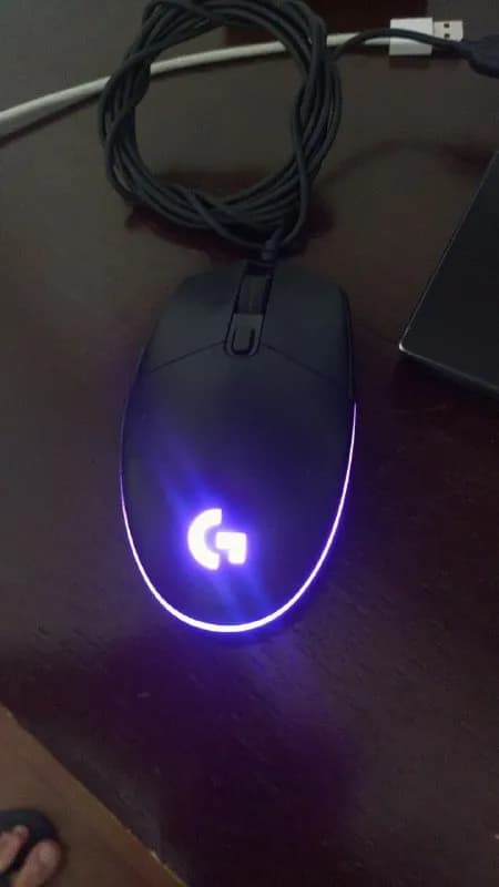 logitech G102 в хорошем состоянии 40 лари — Тбилиси — 40 ₾
