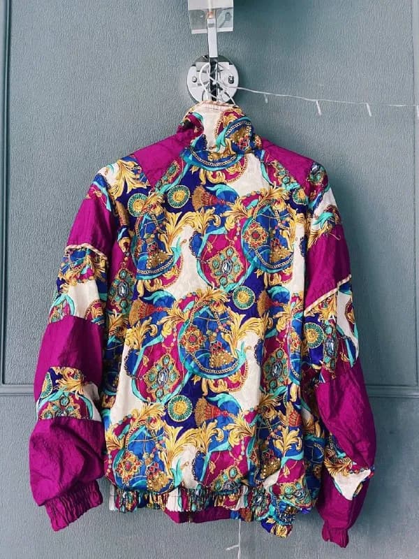 40 лари под Versace, размер m-l — Тбилиси — 40 ₾