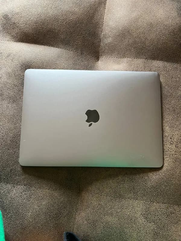 MacBook Air 2020 13», 8 GB, Space Gray — Тбилиси — 1 000 ₾