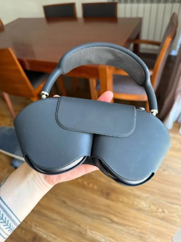 Apple AirPods Max Space Gray + чехол, оригинал — Тбилиси — 670 ₾