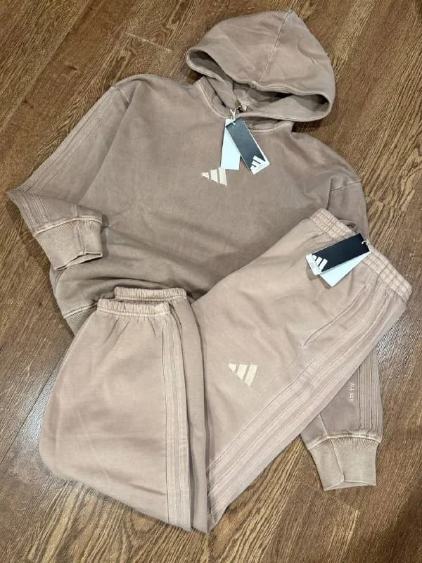 Adidas — Тбилиси — 250 ₾