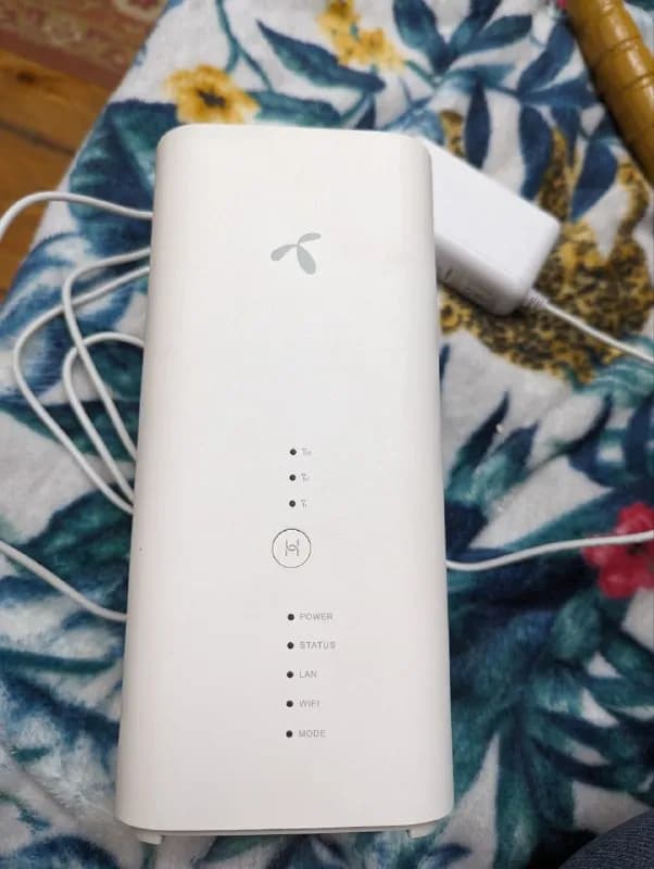 Huawei b818-260 с самой большой агрегацией частот из существующих для 4g+. Работает со всеми сетями — Тбилиси — 1 ₾