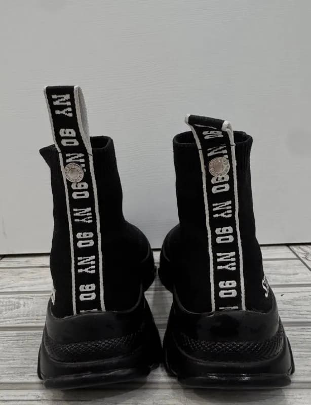 Steve Madden Original — Батуми — 65 ₾