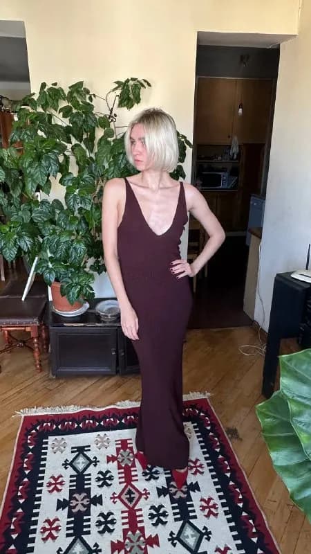 1) Вязанное платье Zara, есть небольшие зацепки, M — 25 лари — Тбилиси — 25 ₾