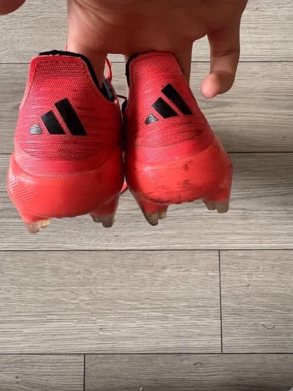 adidas F50 pink, размер 43-й, цена: 25 лари.торг — Батуми — 25 ₾