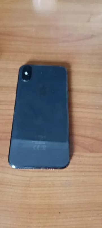 xs в хорошем состояний 64gb батарея 81% не вскрывался все работает цена 200 торг нету [телефон] — Батуми — 200 ₾
