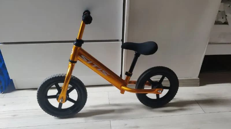 Sitis, золотистый. Возраст 3+. — Тбилиси — 70 ₾