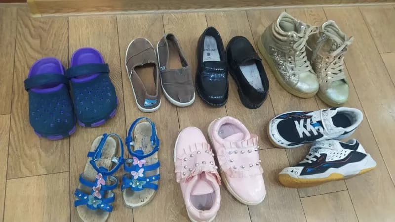 5-10 лари, размеры 28-31 — Тбилиси — 10 ₾