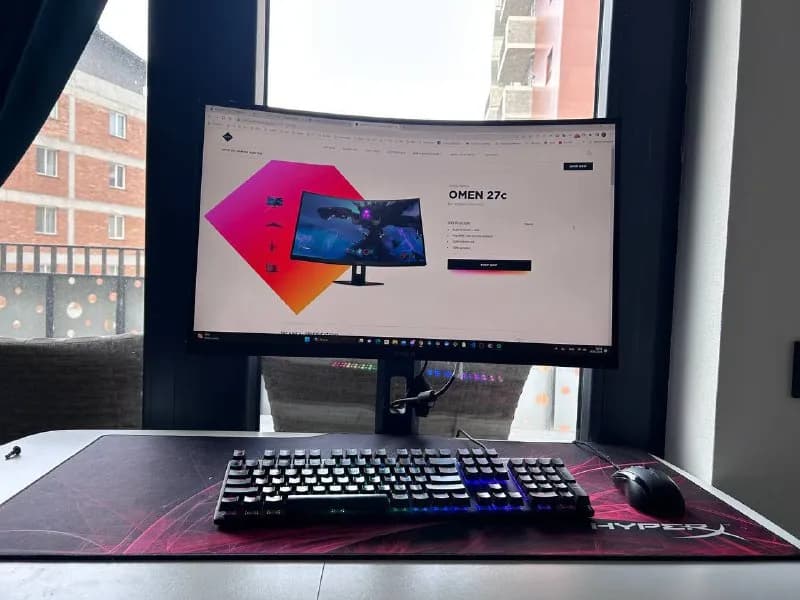 OMEN 27c QHD Curved 240Hz Gaming, клавиатуру Hyperx Alloy Origins (Hx-Kb6Rdx-Us) Black + коврик — Тбилиси — 290 ₾