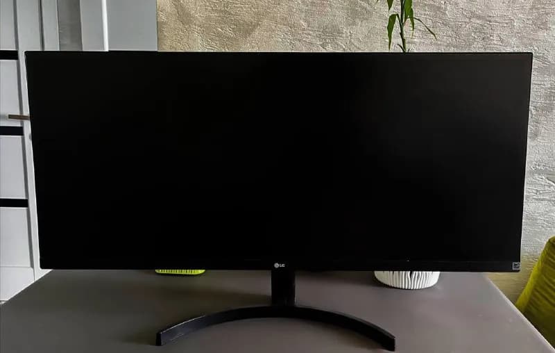 LG 34 дюйма 75 Гц разрешение 2560 на 1080 пикселей — Тбилиси — 1 300 ₾